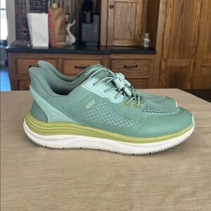 Kizik Womens London Sneakers Athletic Tennis Running shoe size 10.5